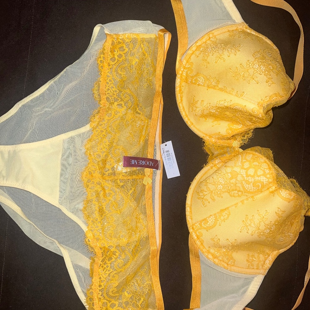 Adore Me Bra and Panties Set | Evelyn Unlined Plus 1X